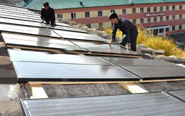 북한 태양광전지판 실시간 조정 프로그램 개발