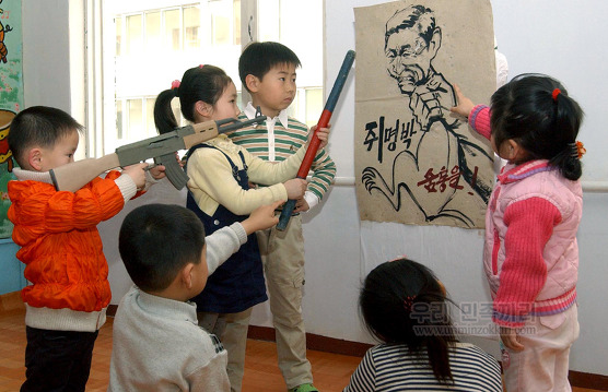 여전히 어린이를 대남 선전에 이용하는 북한