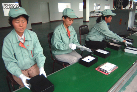 (2012-07-26) 북한 교육용 태블릿PC 이용 주장